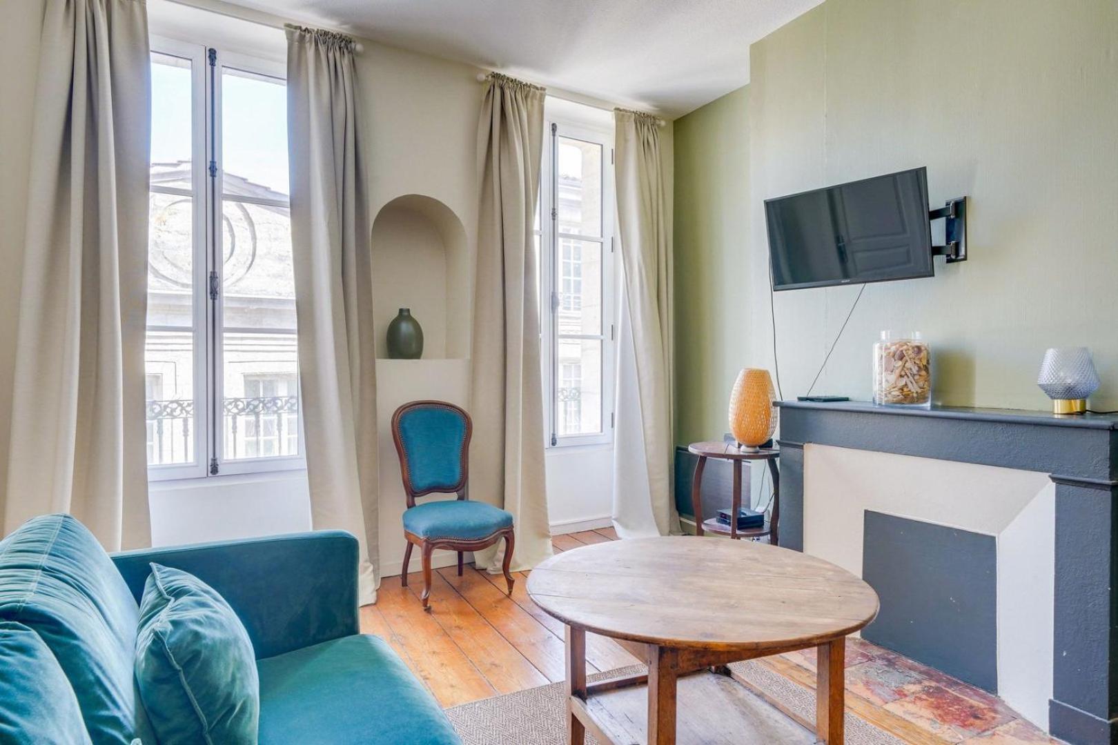 Charming Apartment In The Heart Of Bordeaux Exterior photo